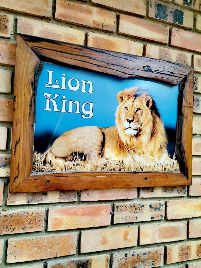Lion King Villa Марлот Парк Екстериор снимка